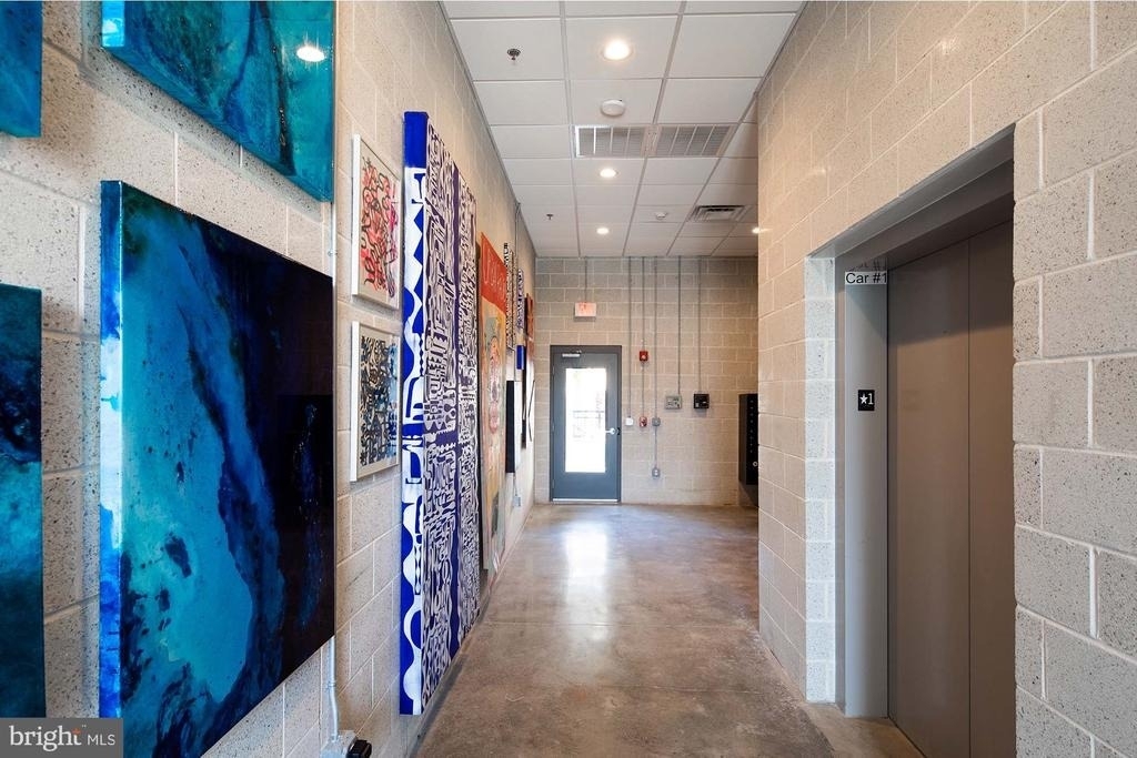 2120 E York Street - Photo 4