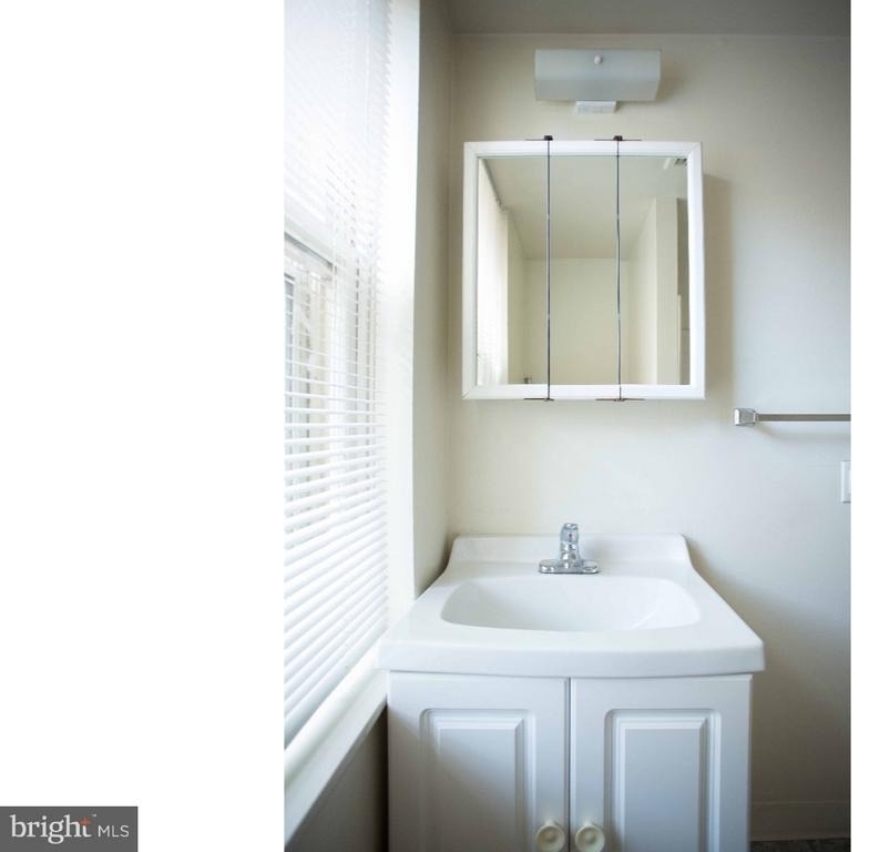 721 Spruce Street - Photo 9