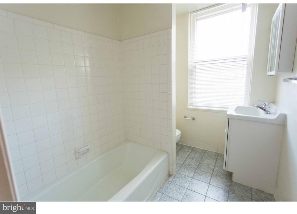 721 Spruce Street - Photo 7