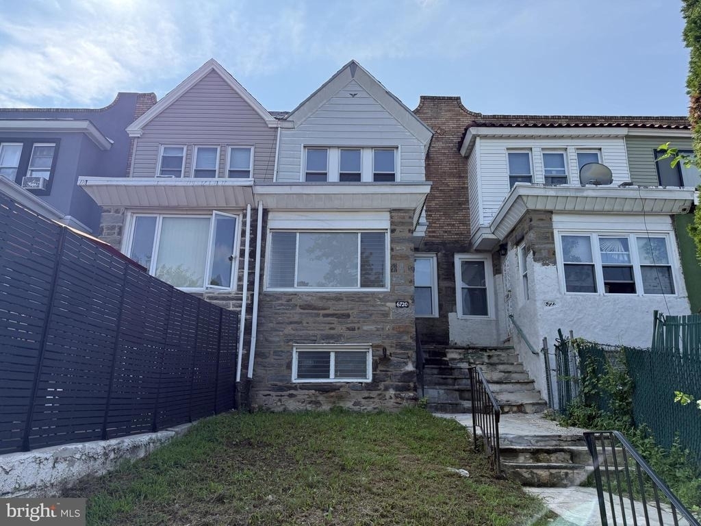 6720 Trinity Street - Photo 1
