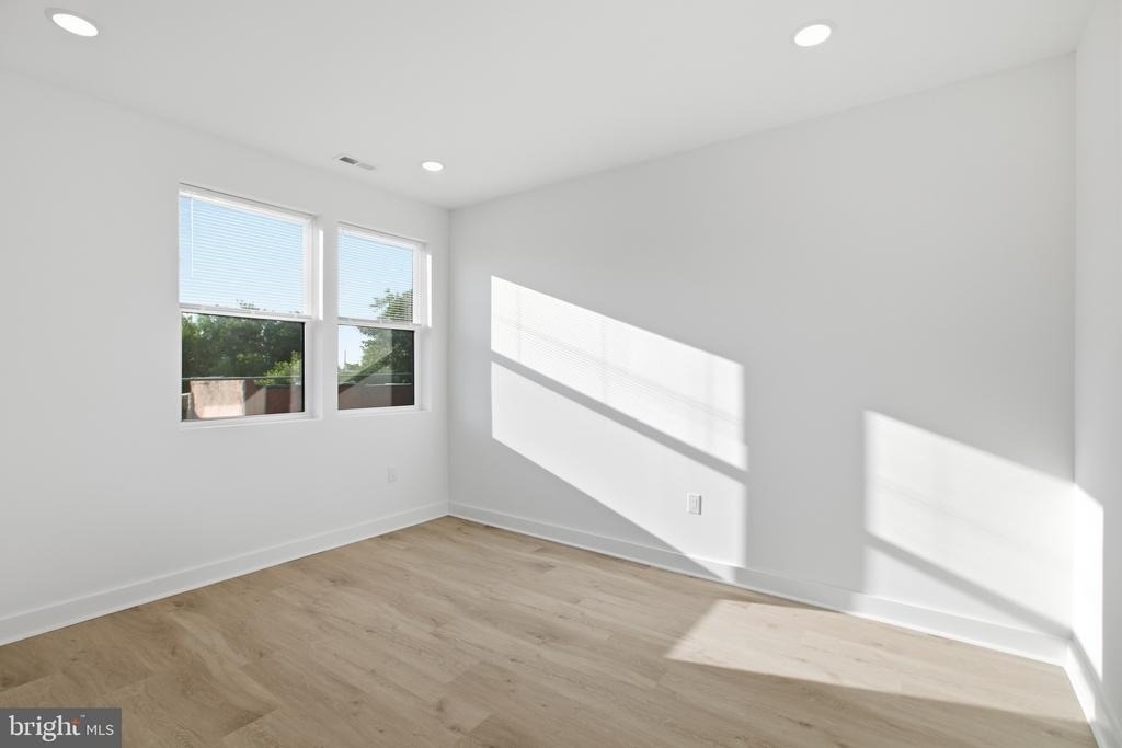2322 N 5th Street - Photo 1