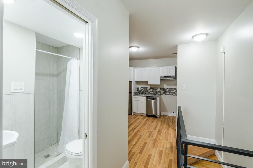 1126 E Passyunk Avenue - Photo 6