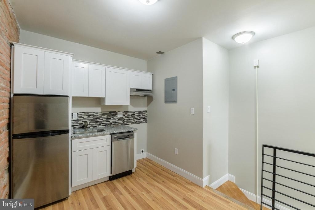 1126 E Passyunk Avenue - Photo 1