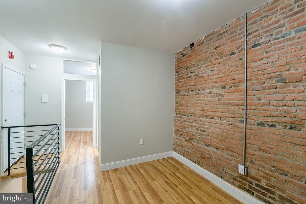 1126 E Passyunk Avenue - Photo 3
