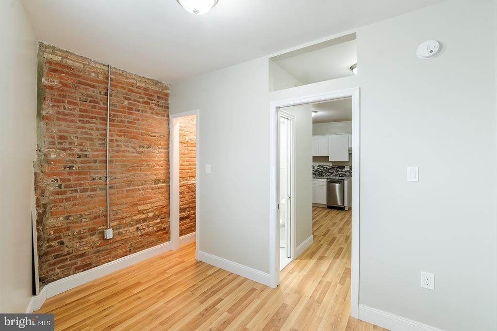 1126 E Passyunk Avenue - Photo 5