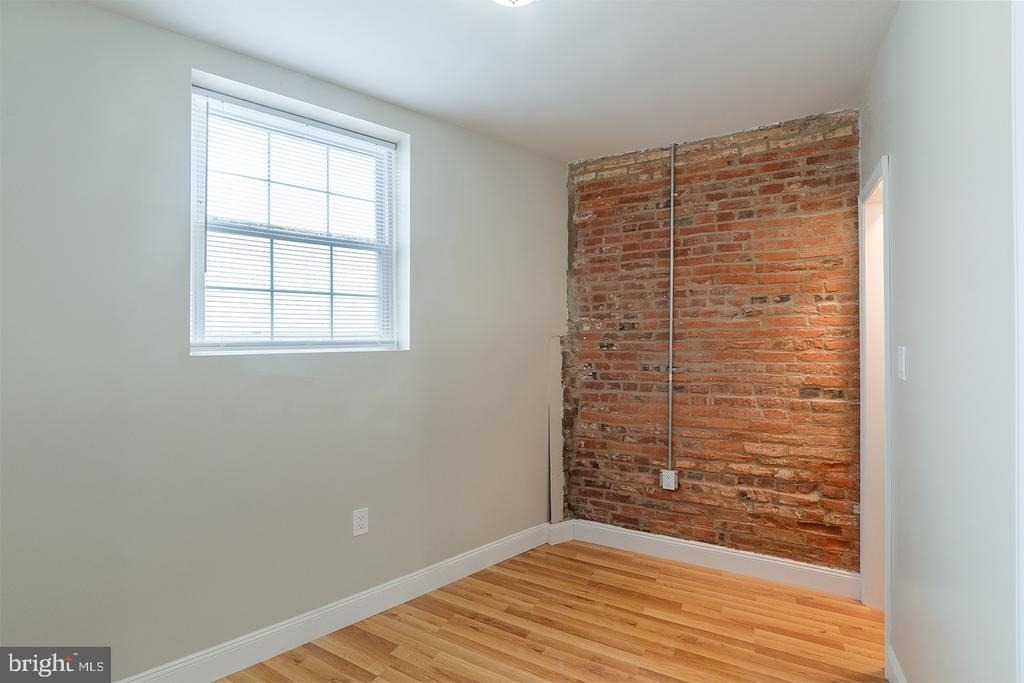 1126 E Passyunk Avenue - Photo 4