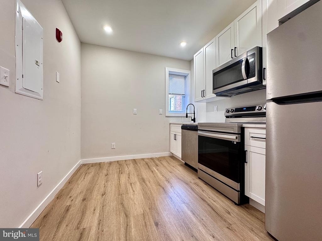 255 S 44th - Photo 1
