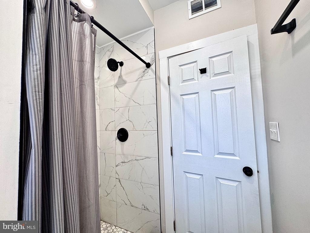 255 S 44th - Photo 5