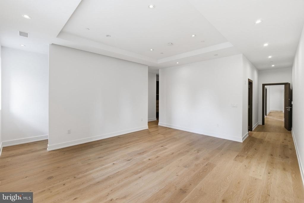 2108-10 Walnut Street - Photo 14