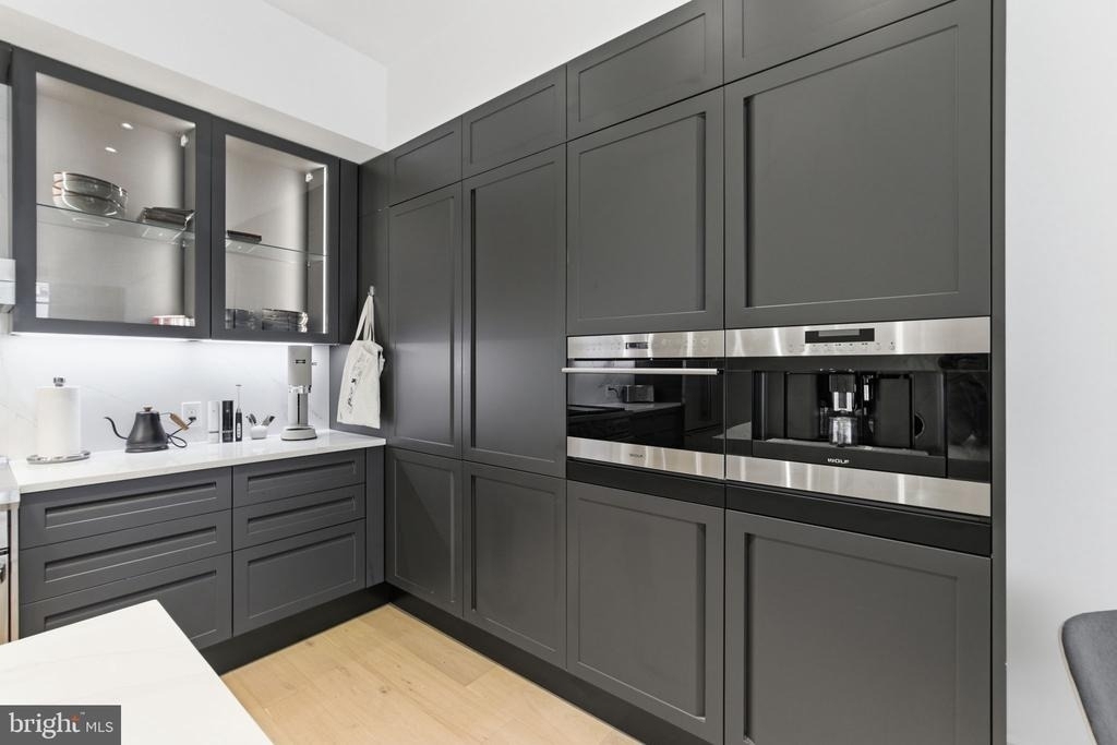 2108-10 Walnut Street - Photo 10
