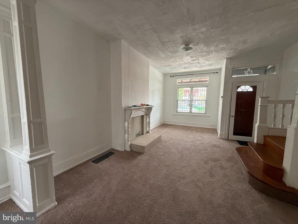 4216 Wyalusing Avenue - Photo 9
