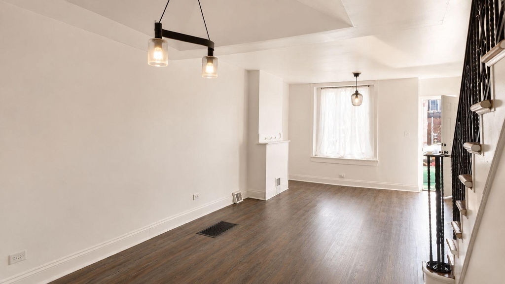 2633 N Franklin Street - Photo 3