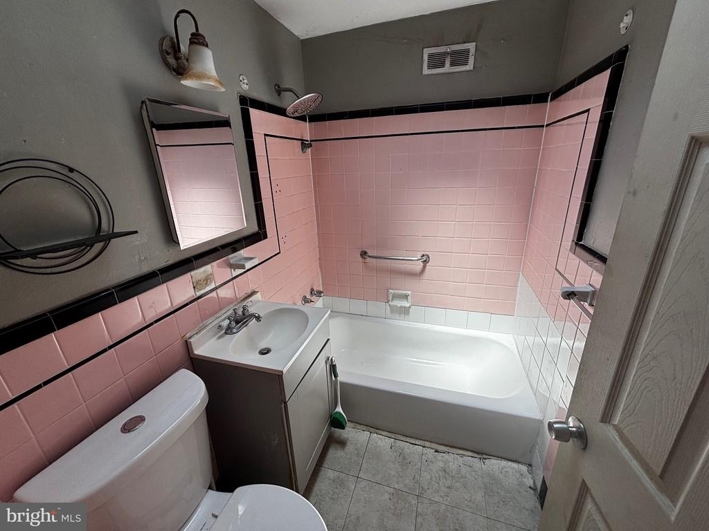 5942 B Street - Photo 8