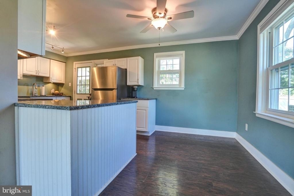 912 Feist Avenue - Photo 11