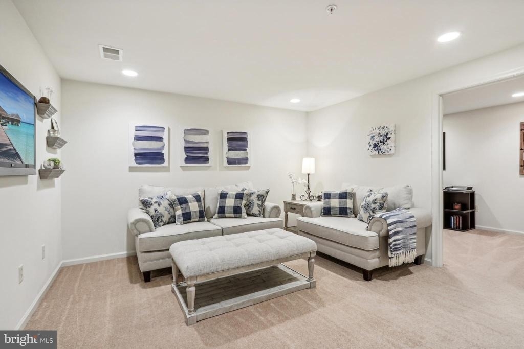 302 Summer Court - Photo 6
