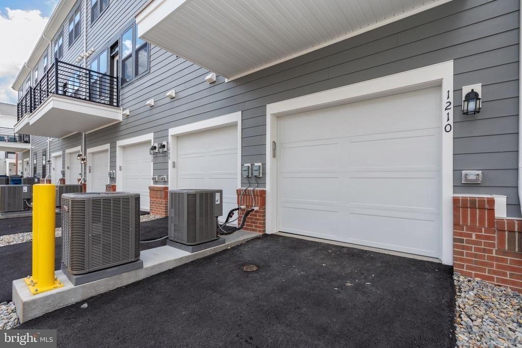 1210 Parker Boulevard - Photo 35