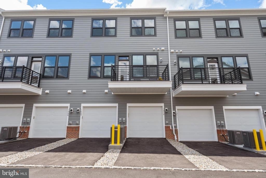 1210 Parker Boulevard - Photo 36