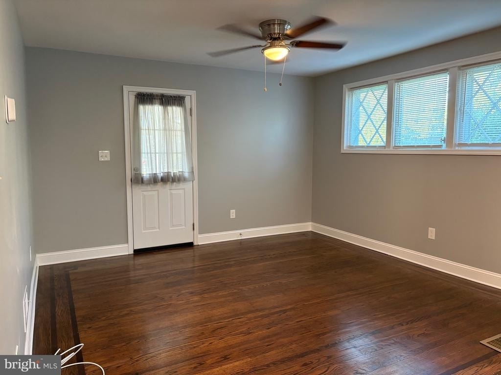 512 Jessamine Avenue - Photo 3