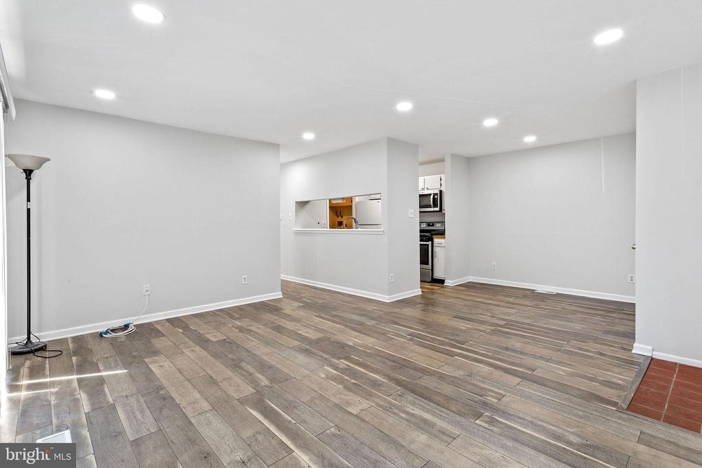 1505 Woodhollow Drive - Photo 2