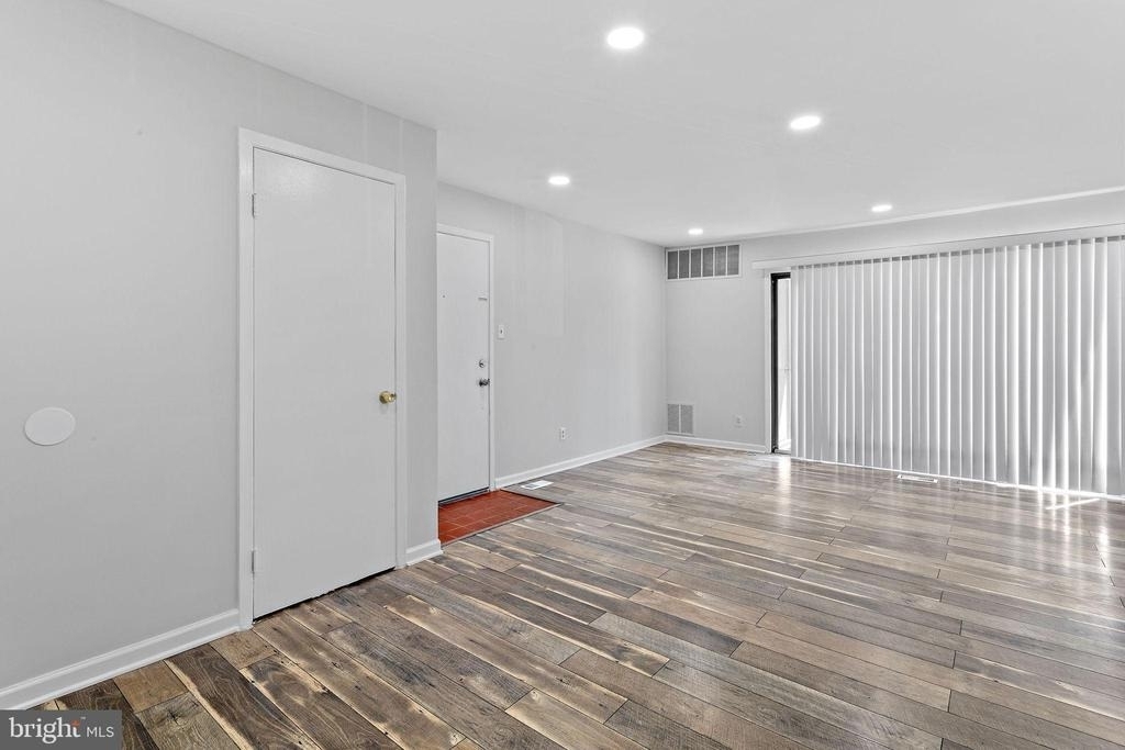 1505 Woodhollow Drive - Photo 4