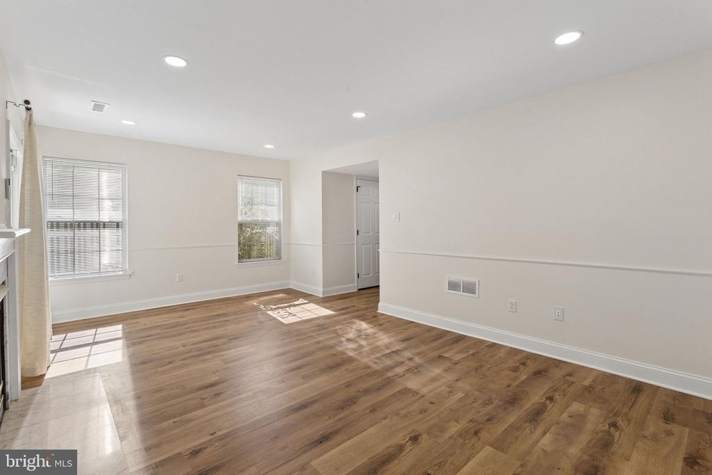 623 Barton Boulevard - Photo 3