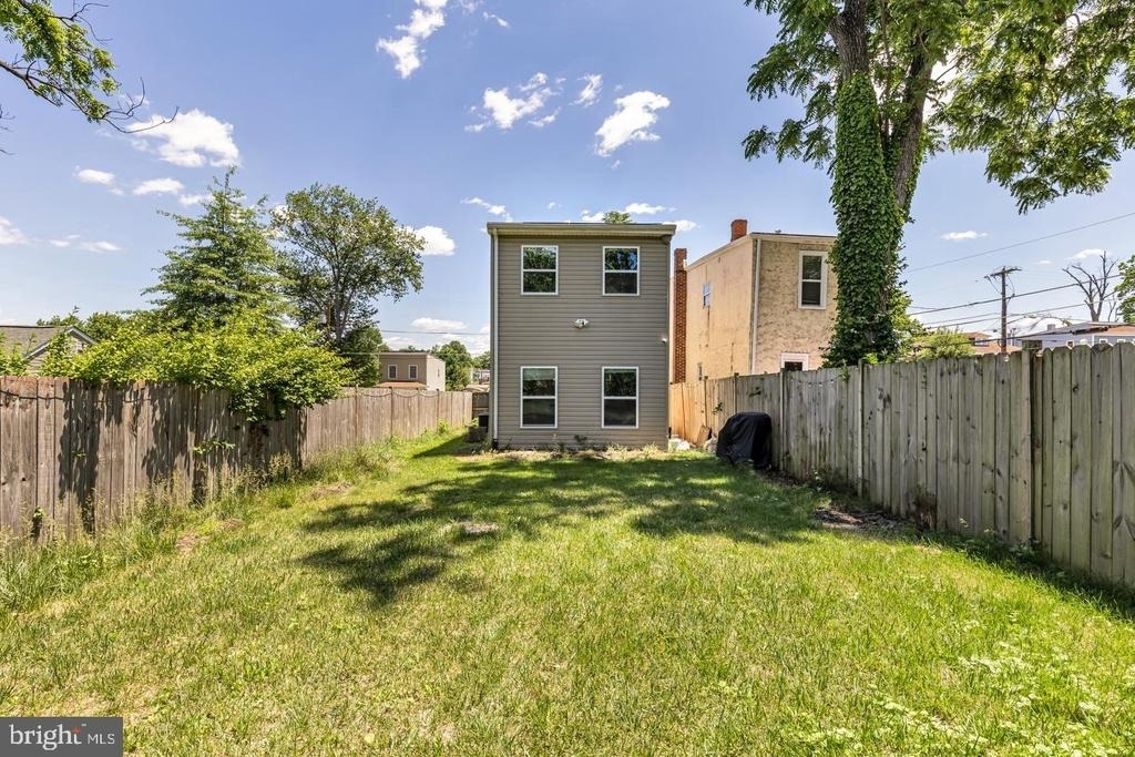 1002 58th Avenue - Photo 40