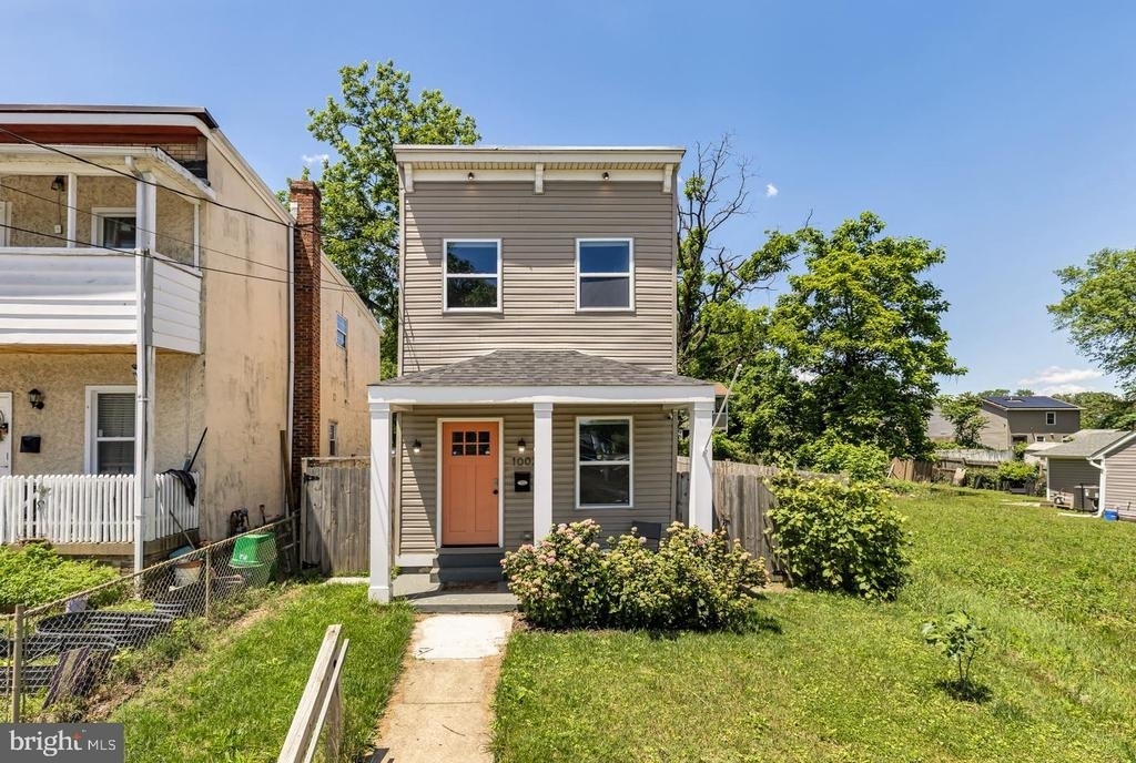 1002 58th Avenue - Photo 1