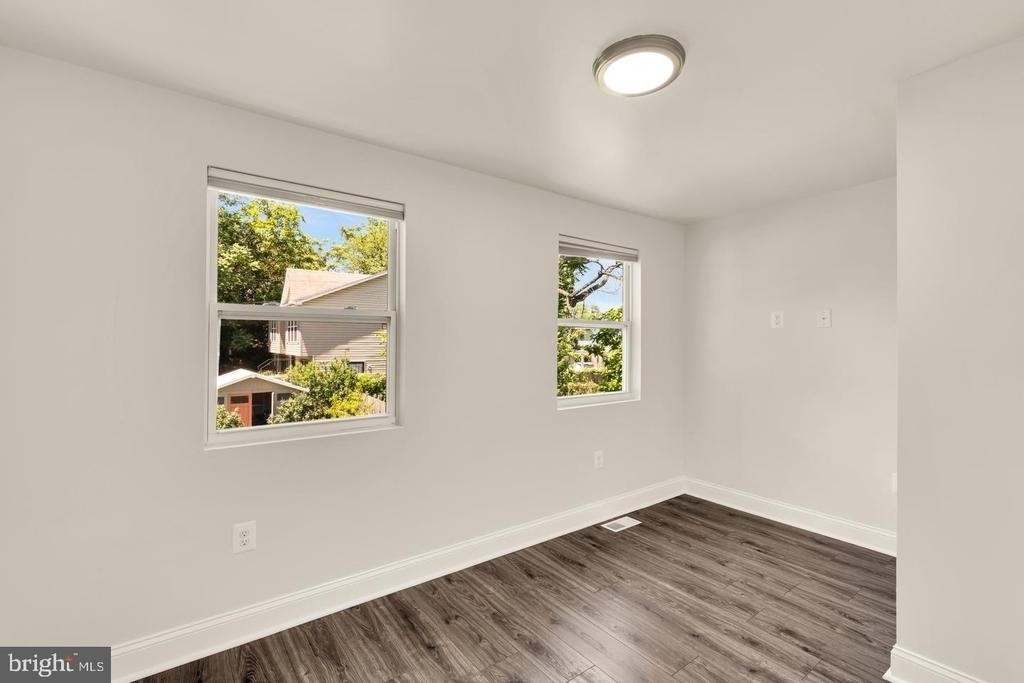 1002 58th Avenue - Photo 22