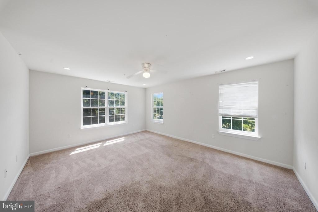 7611 Temple Hill Road - Photo 9