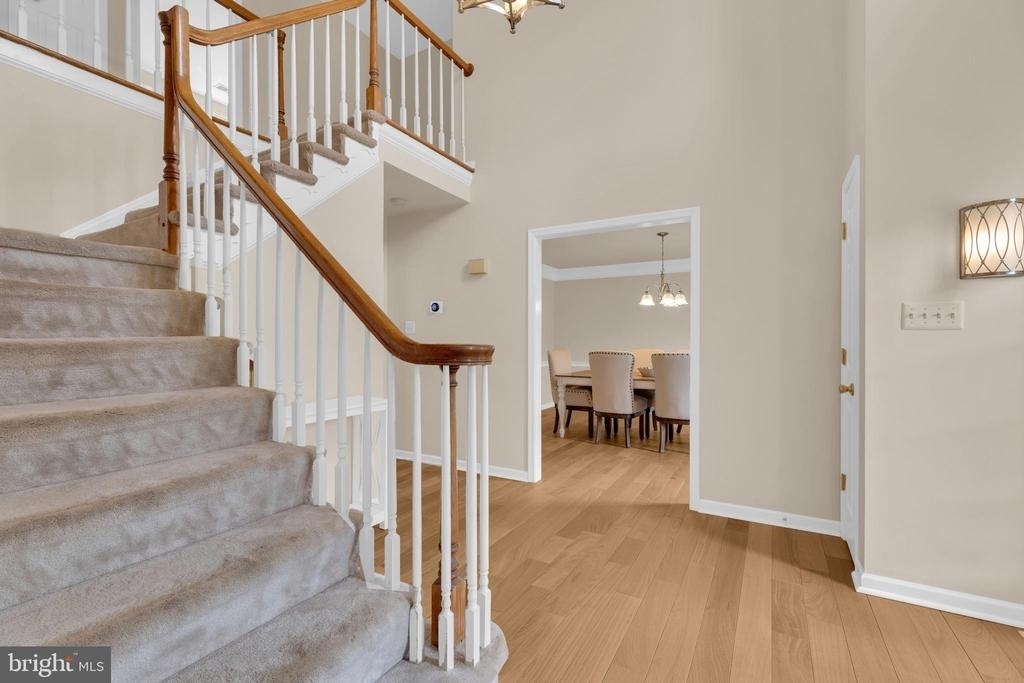 7707 Lake Glen Drive - Photo 2