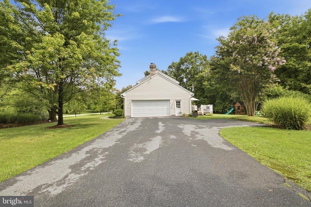 7707 Lake Glen Drive - Photo 10