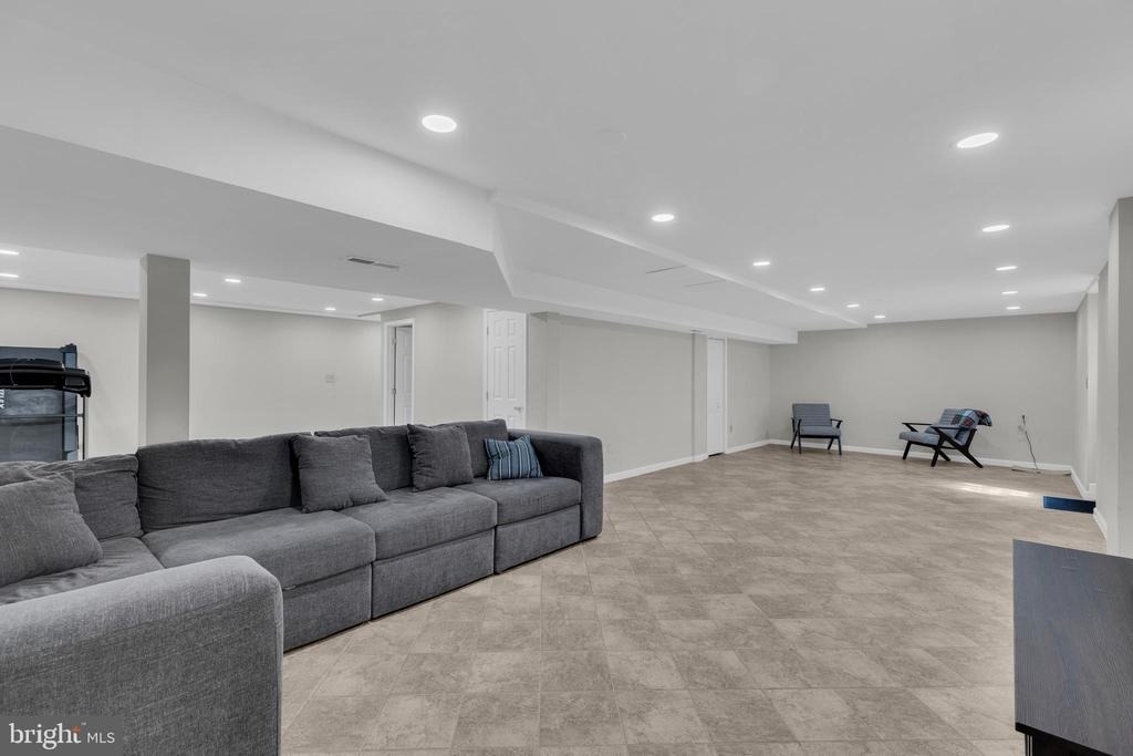 7707 Lake Glen Drive - Photo 39