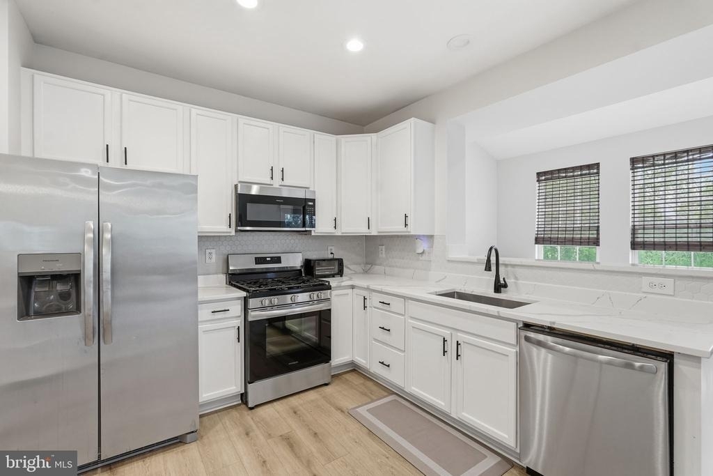 1908 Orchard Hill Drive - Photo 2