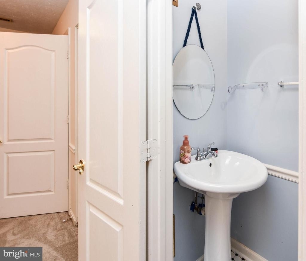 1401 Deep Gorge Court - Photo 5
