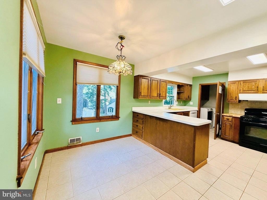 907 Heron Drive - Photo 9