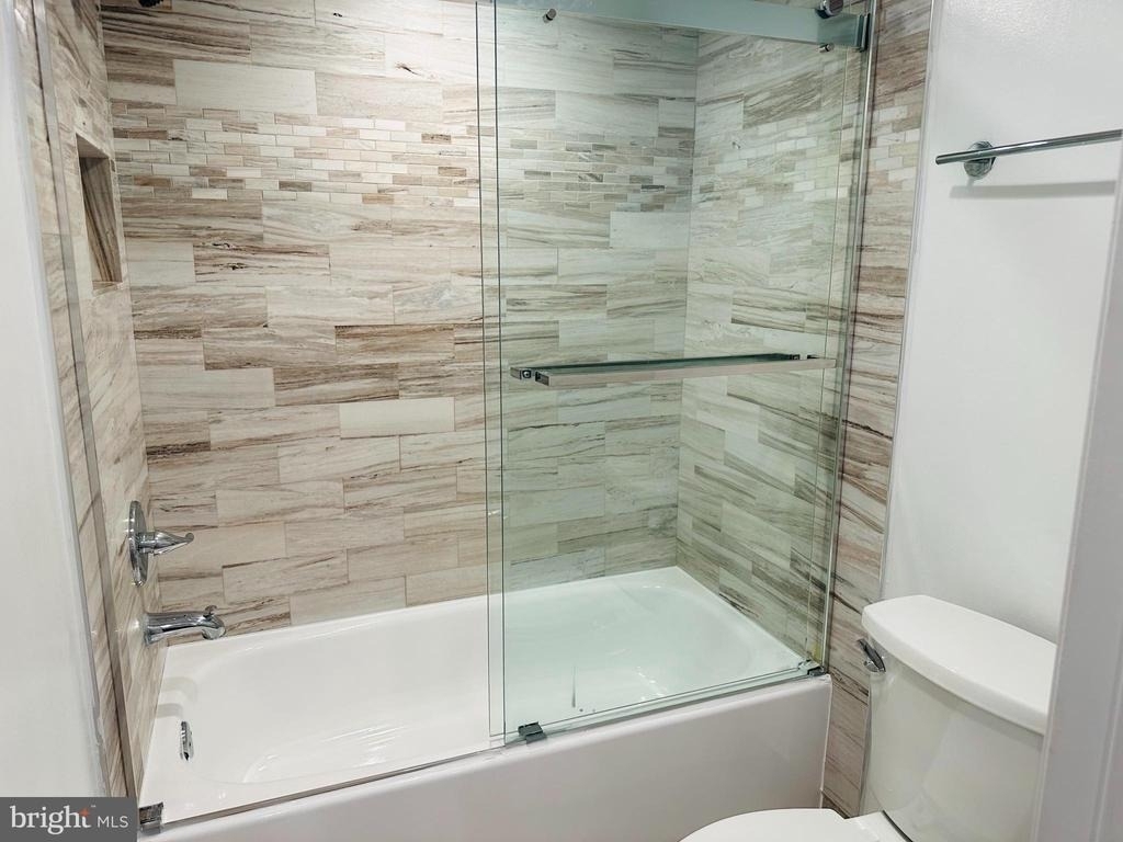 7401 Westlake Terrace - Photo 16