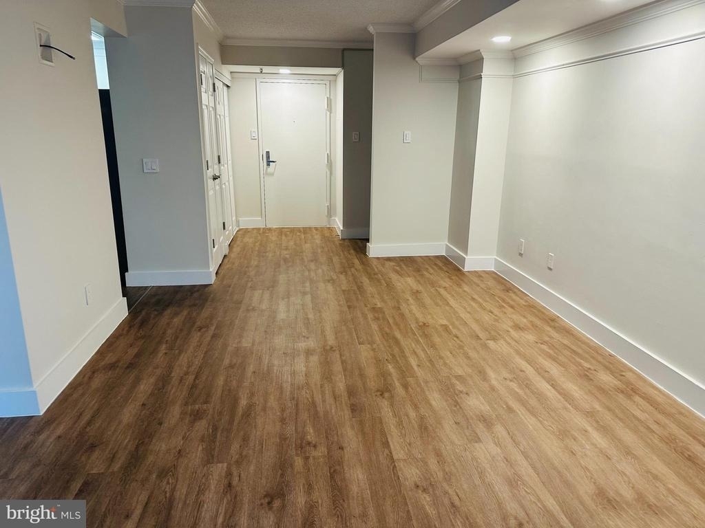 7401 Westlake Terrace - Photo 8