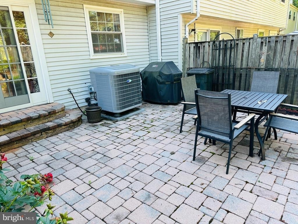 18810 Creeper Lane - Photo 17