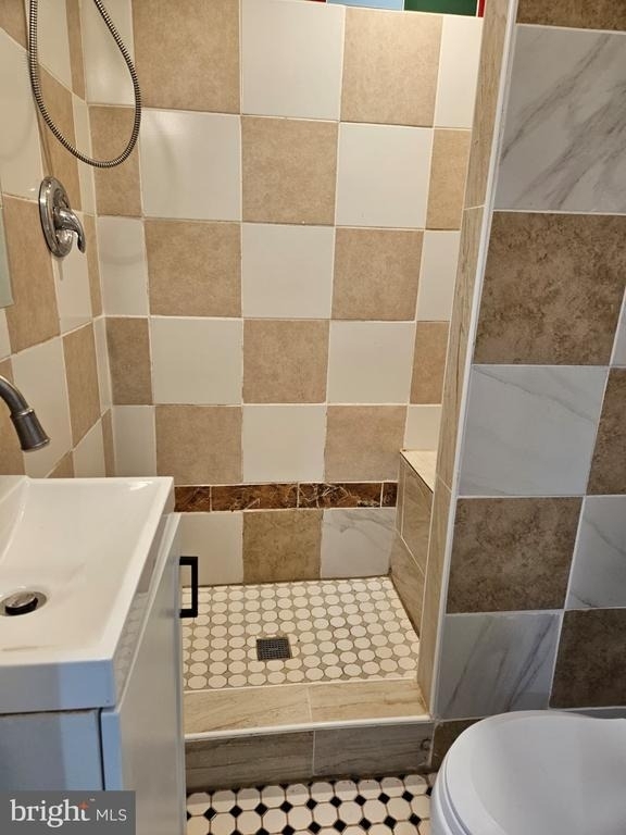 9105 Chesley Knoll Court - Photo 6