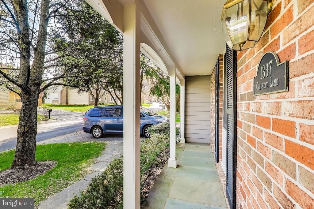 1337 Crockett Lane - Photo 36