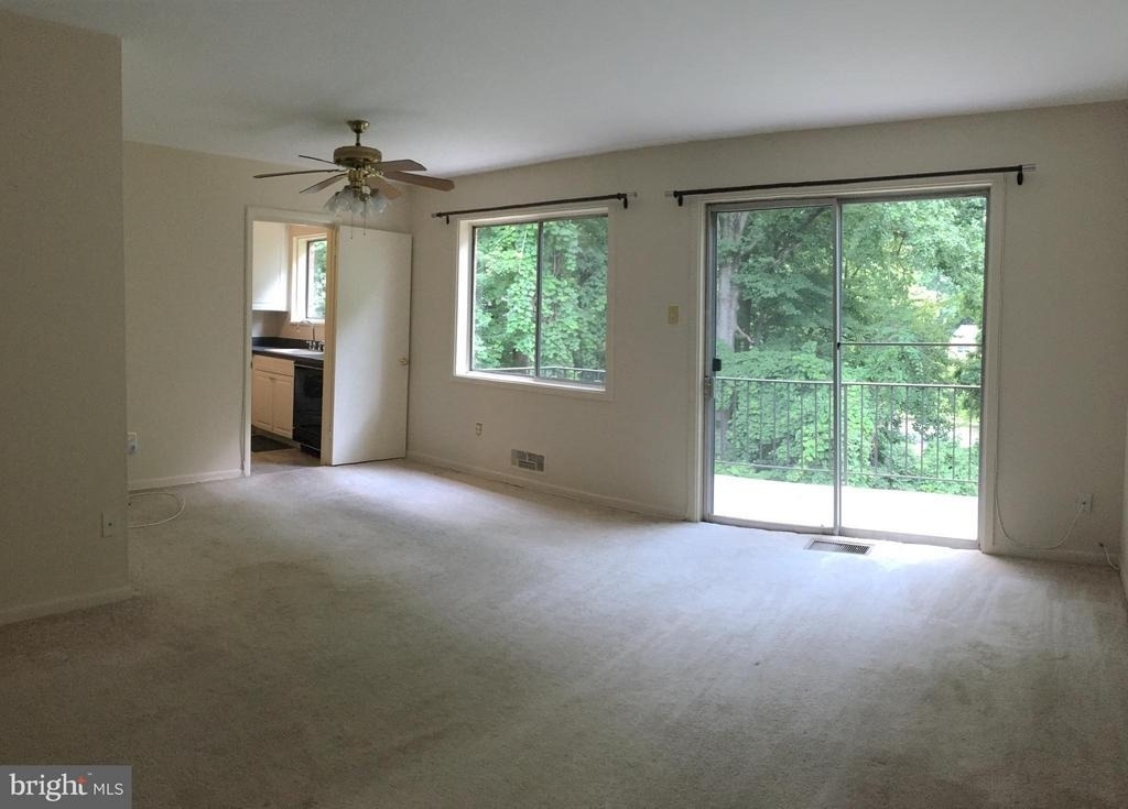 10512 Weymouth Street - Photo 3