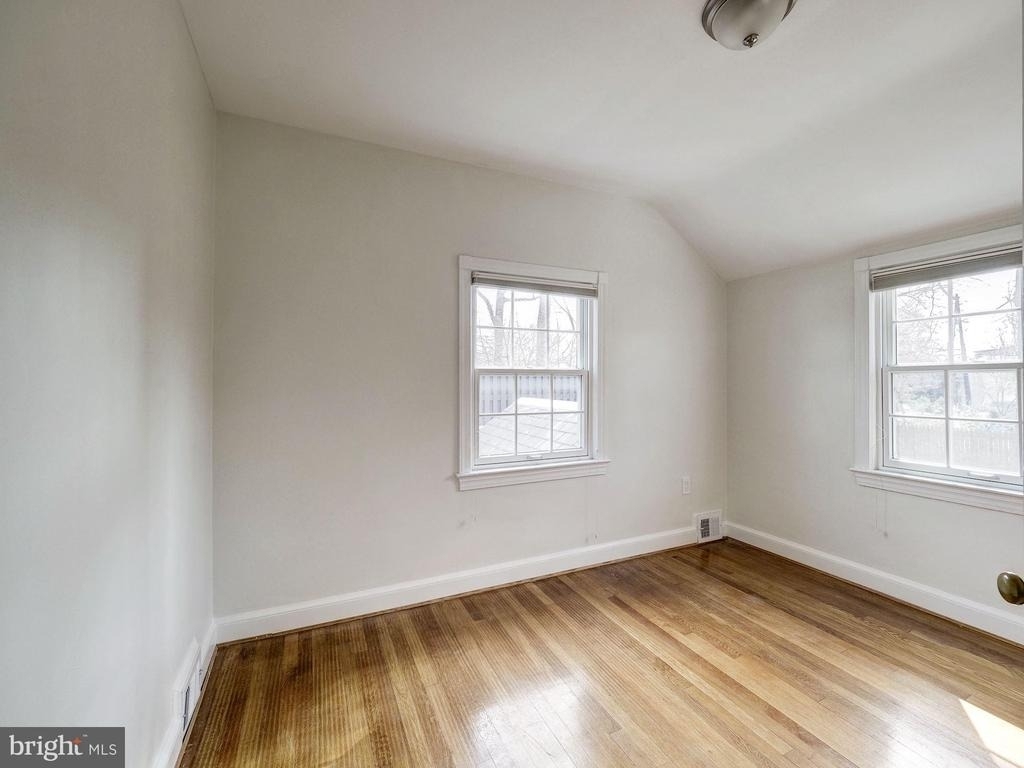 5208 Glenwood Road - Photo 30