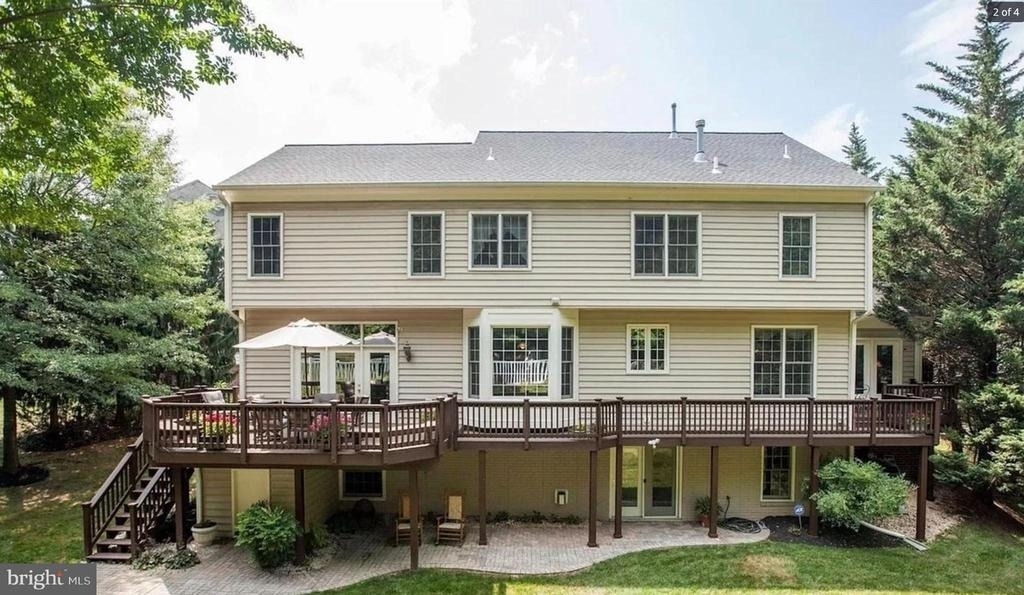 8931 Falls Farm Drive - Photo 3