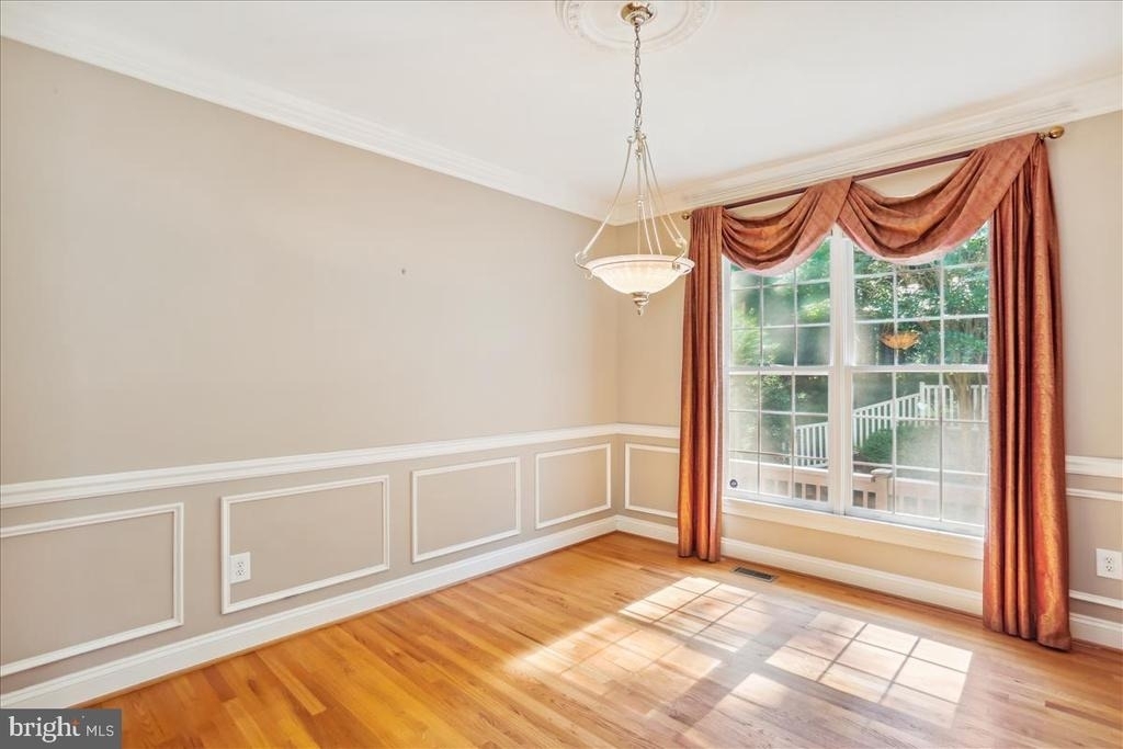 8931 Falls Farm Drive - Photo 31