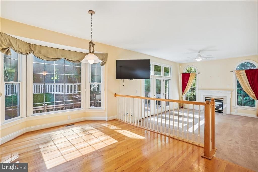 8931 Falls Farm Drive - Photo 2