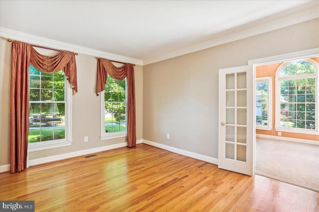 8931 Falls Farm Drive - Photo 47