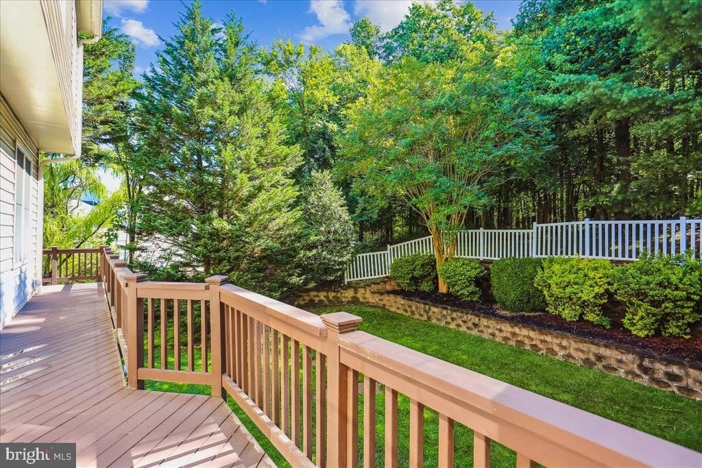 8931 Falls Farm Drive - Photo 17