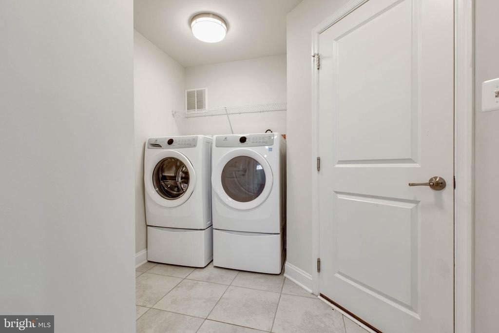 7110 Druce Way - Photo 9
