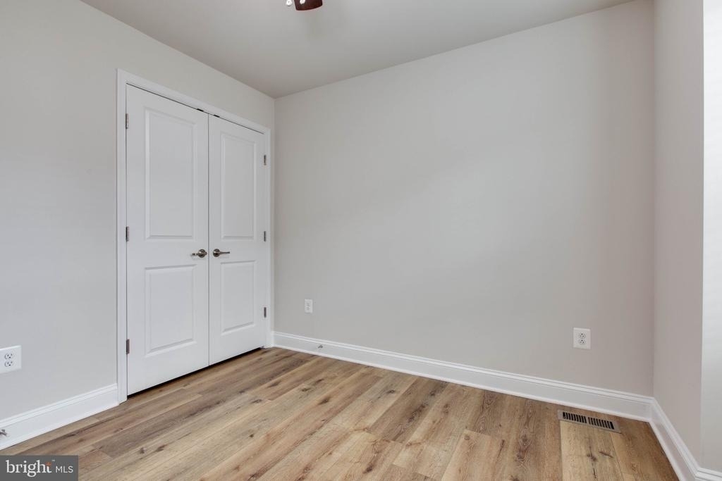 7110 Druce Way - Photo 43