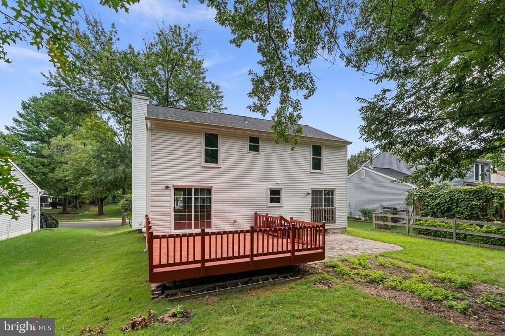 8428 Braddock Way - Photo 43